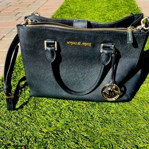 Black Michael Kors bag